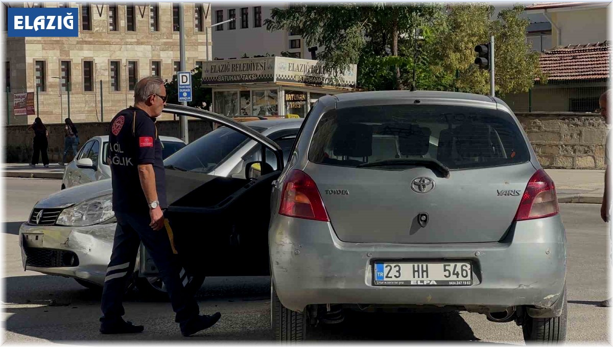 Elazığ'da trafik kazası: 1 yaralı
