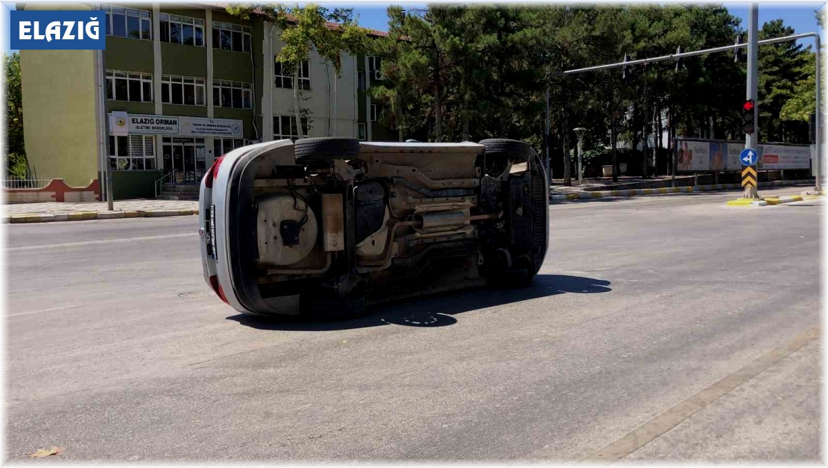 Elazığ'da trafik kazası: 1 yaralı