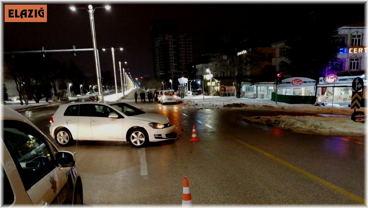 Elazığ'da trafik kazası: 1 yaralı