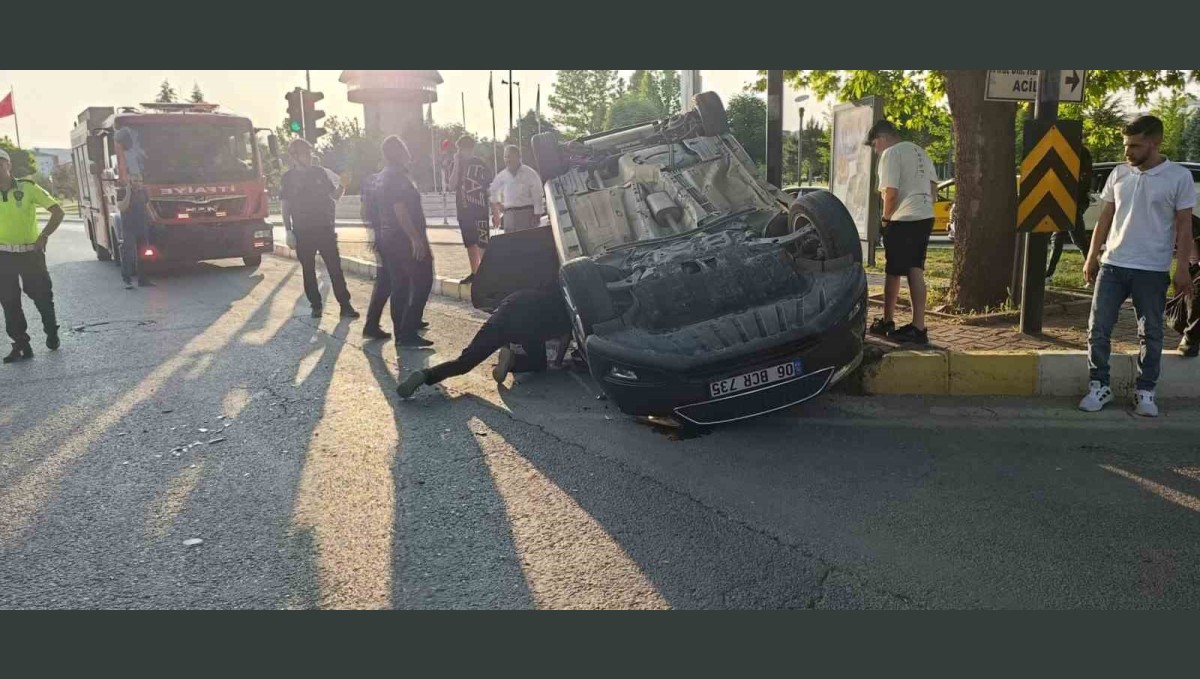 Elazığ'da trafik kazası: 2 yaralı