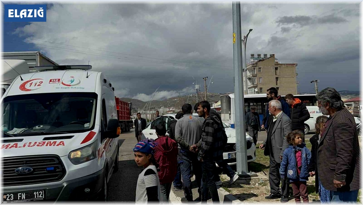 Elazığ'da trafik kazası: 3 yaralı