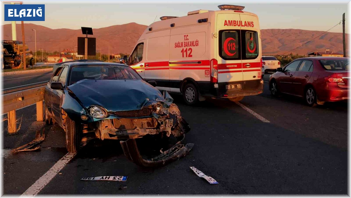 Elazığ'da trafik kazası: 4 yaralı