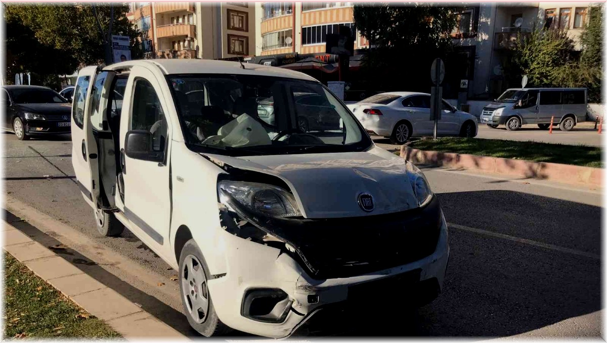 Elazığ'da trafik kazası: 4 yaralı