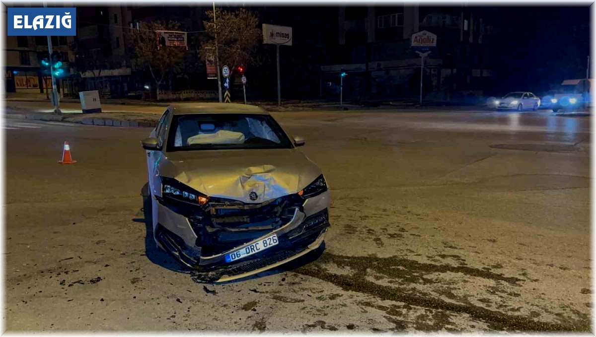 Elazığ'da trafik kazası: 6 yaralı