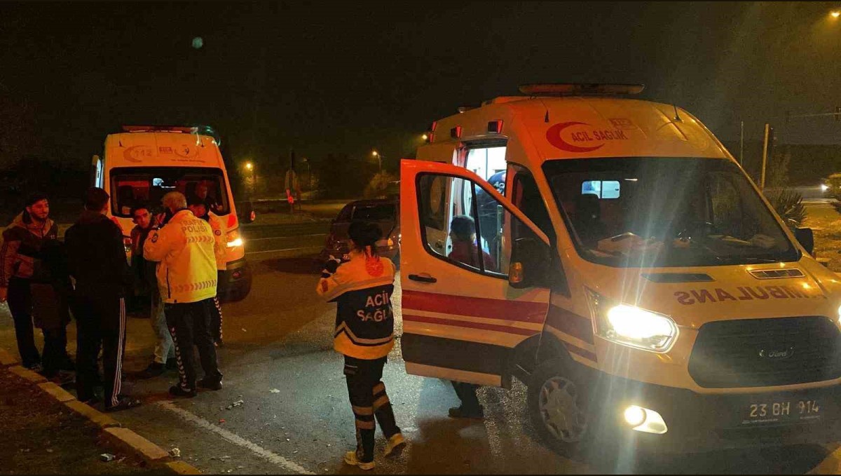 Elazığ'da trafik kazası: 6 yaralı