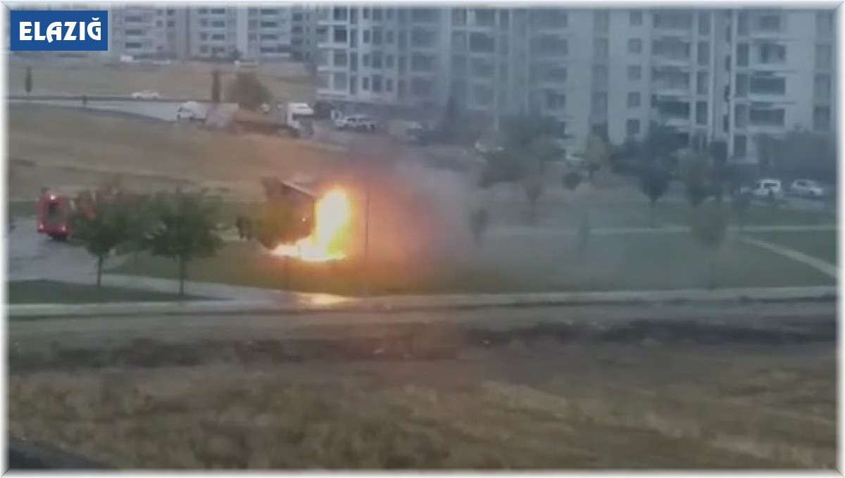 Elazığ'da trafo yangını paniğe neden oldu