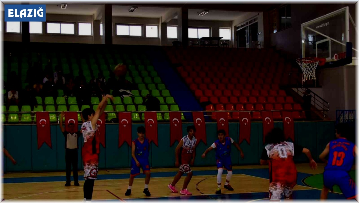 Elazığ'da U16 Basketbol Yerel Lig müsabakaları başladı