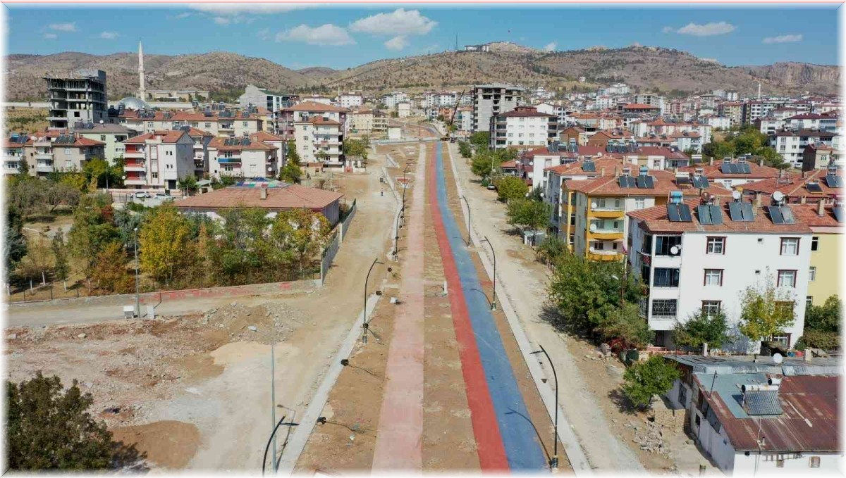 Elazığ'da üst yapı çalışmaları sürüyor