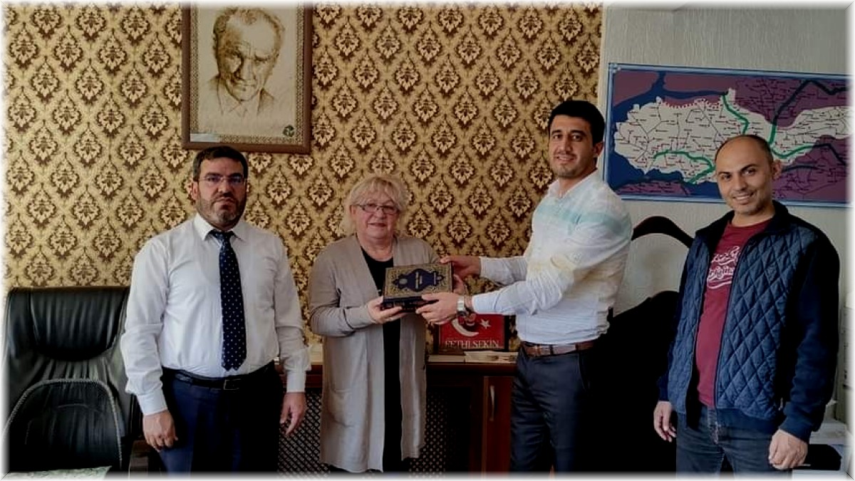 Elazığ'da yaşayan Polonya vatandaşı, Meryem ismini alarak Müslüman oldu