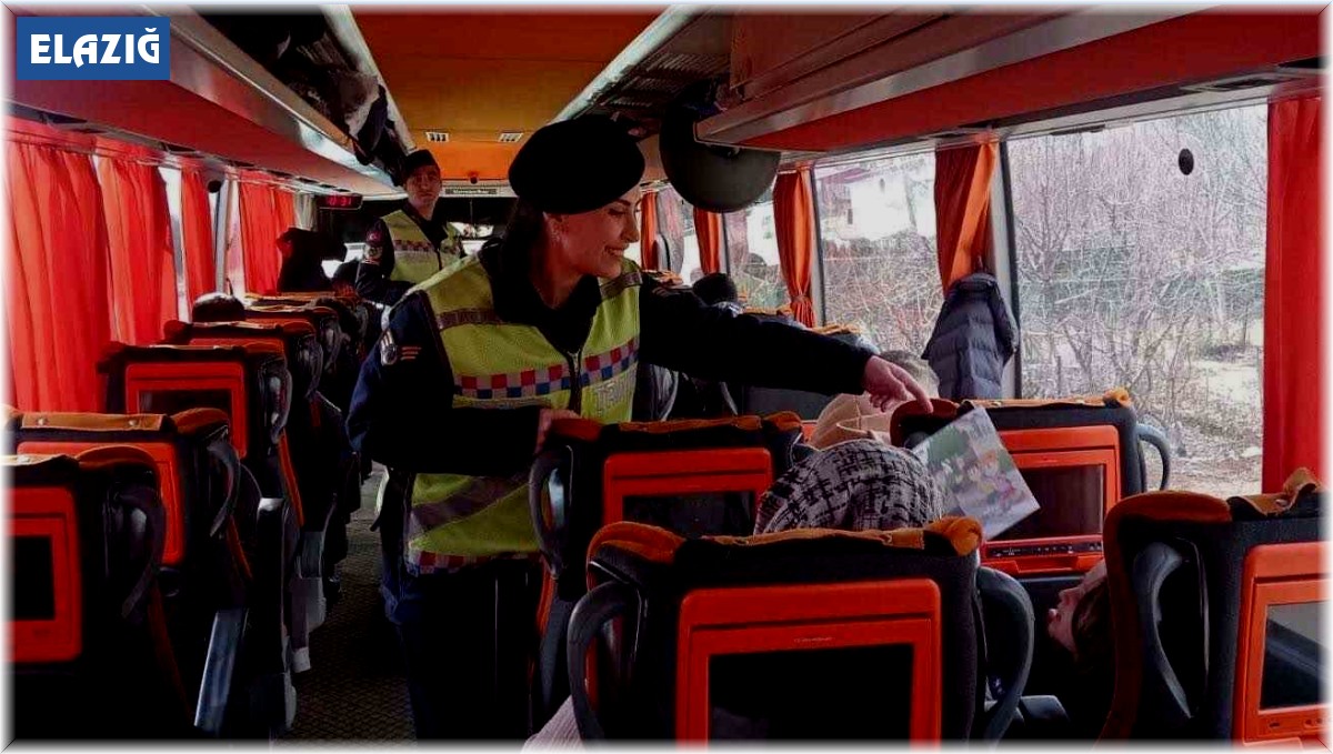 Elazığ'da yolculara trafik eğitimi verildi