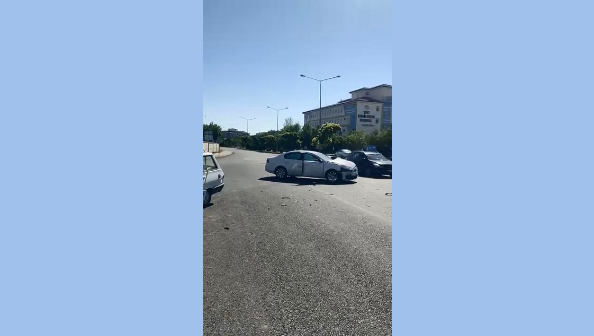 Elazığ'da zincirleme trafik kazası: 1 yaralı