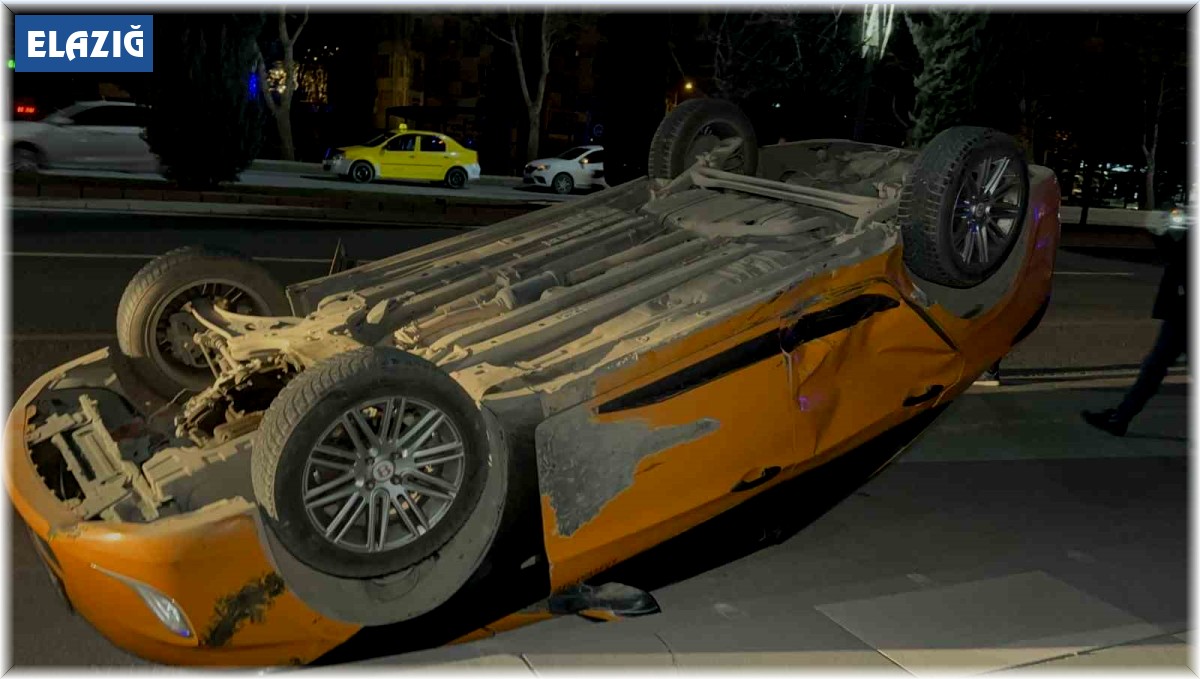 Elazığ'da zincirleme trafik kazası: 2 yaralı