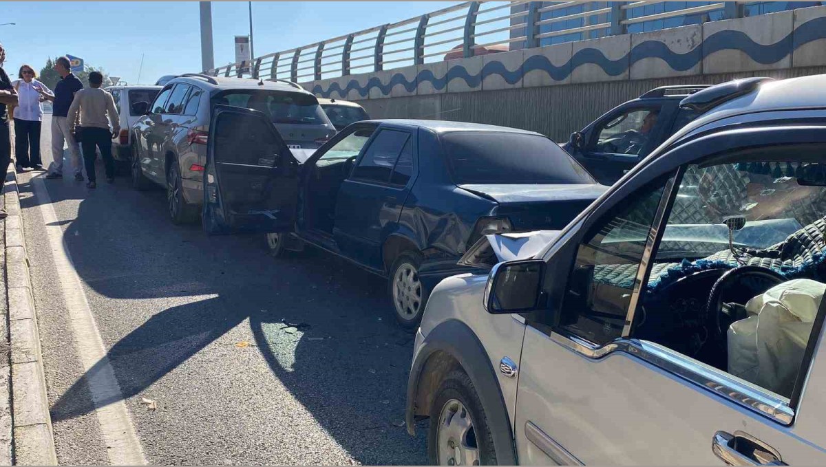 Elazığ'da zincirleme trafik kazası: 2 yaralı