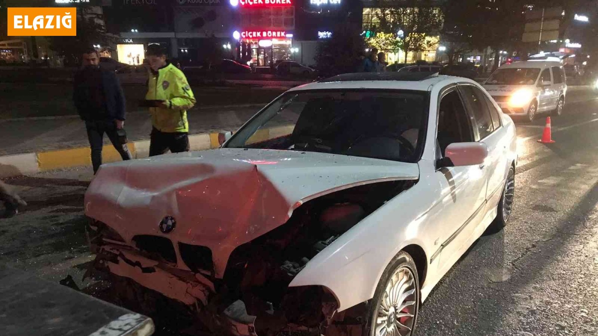 Elazığ'da zincirleme trafik kazası: 6 yaralı