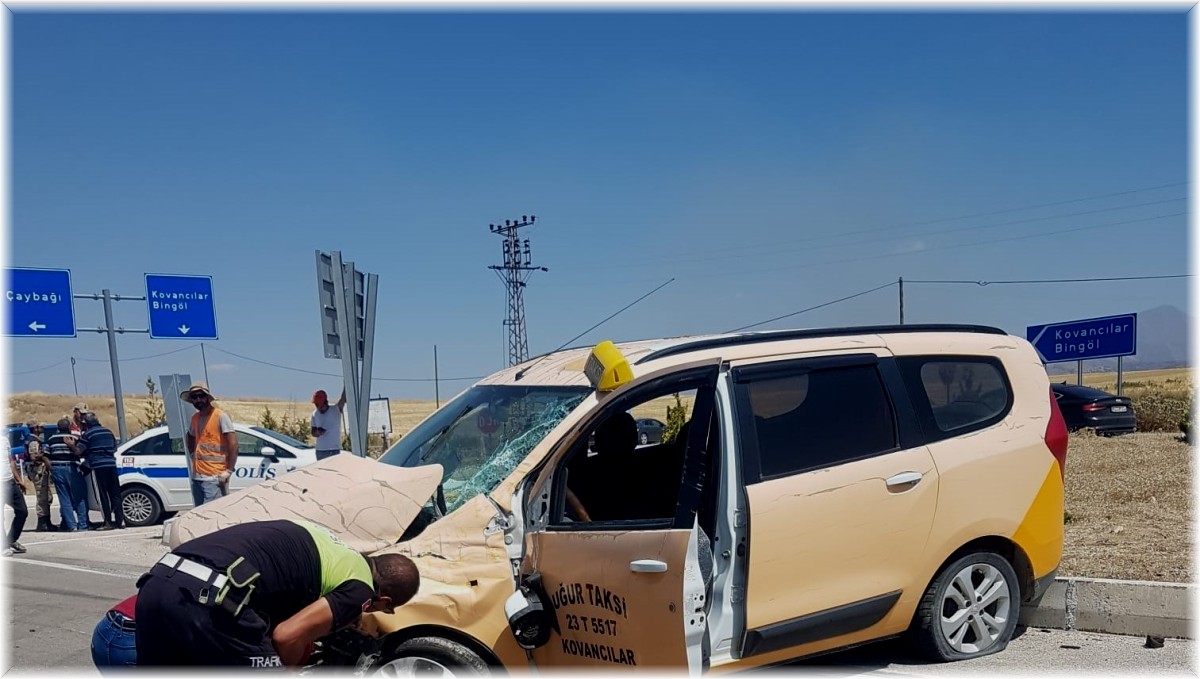 Elazığ'daki kazada sürücü hayatını kaybetti