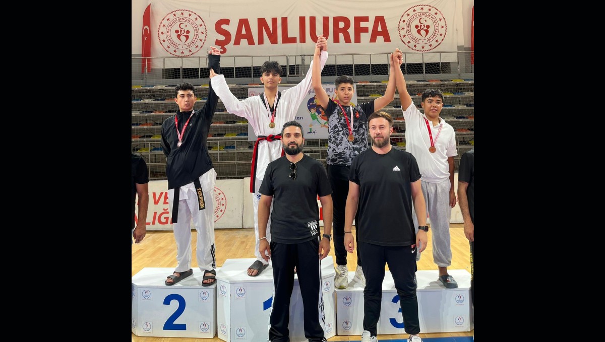 Elazığ erkek takımı taekwondoda şampiyon oldu