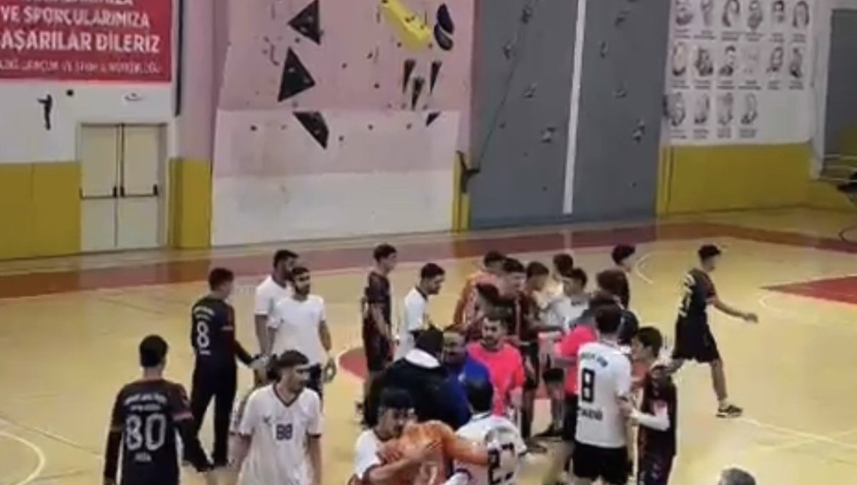 Elazığ Gençlik Spor hentbolda 5'te 5 yaptı