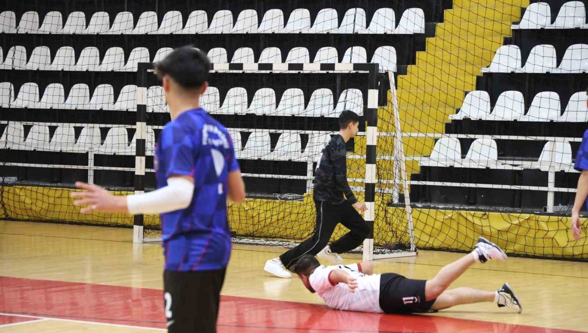 Elazığ GSK hentbol takımı 7'de 7 yaptı