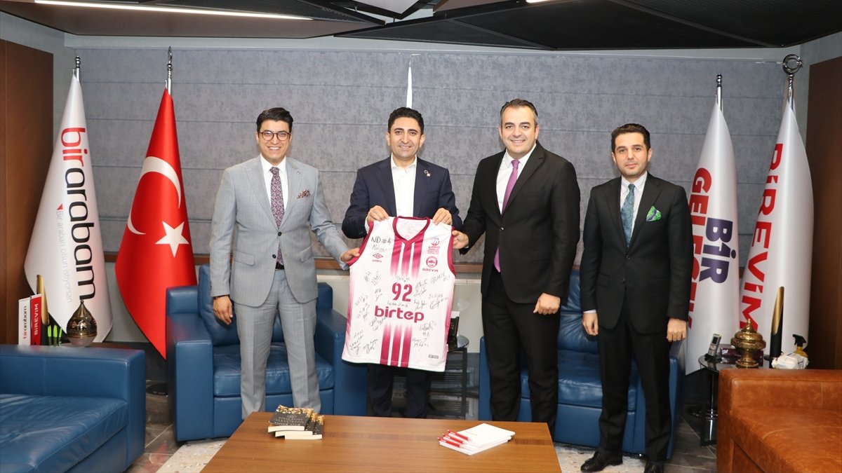 Elazığ İl Özel İdare'nin yeni forma göğüs sponsoru "Birtep" oldu