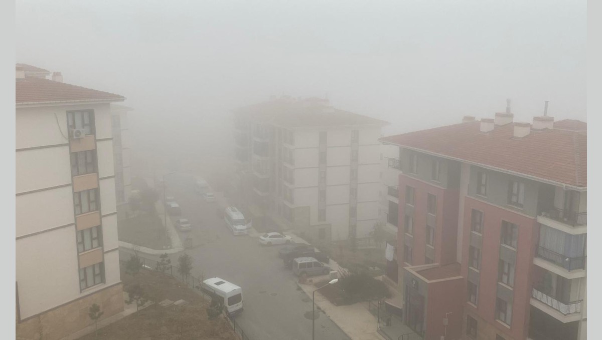 Elazığ'ın yüksek kesimlerde sis etkili oldu