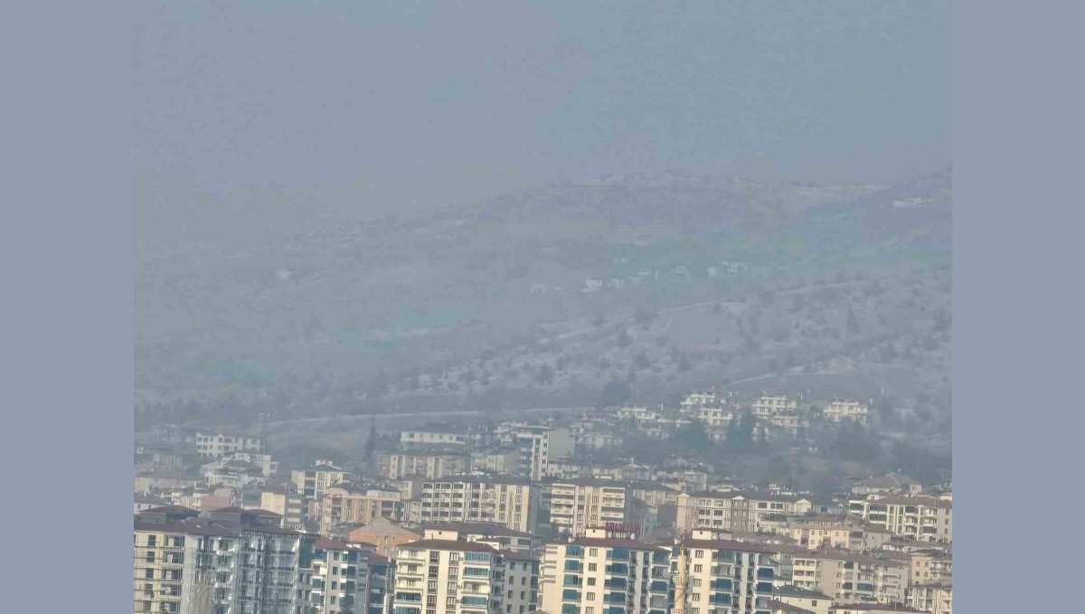 Elazığ'ın yüksek kesimlerinde sis etkili oluyor