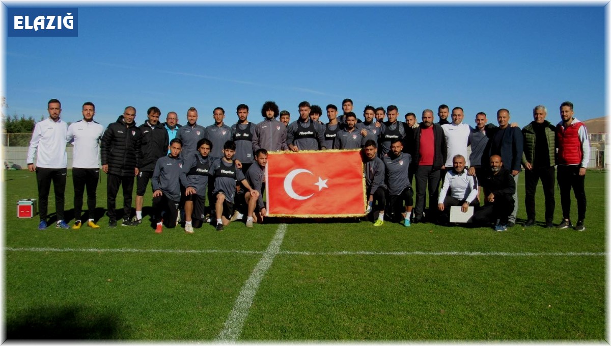 Elazığ takımları 29 Ekimi kutladı