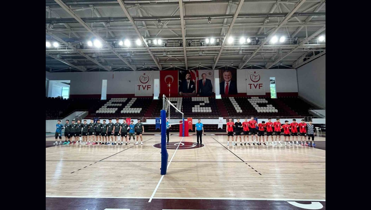 Elazığ, Türkiye voleybol yarı finallerine ev sahipliği yaptı
