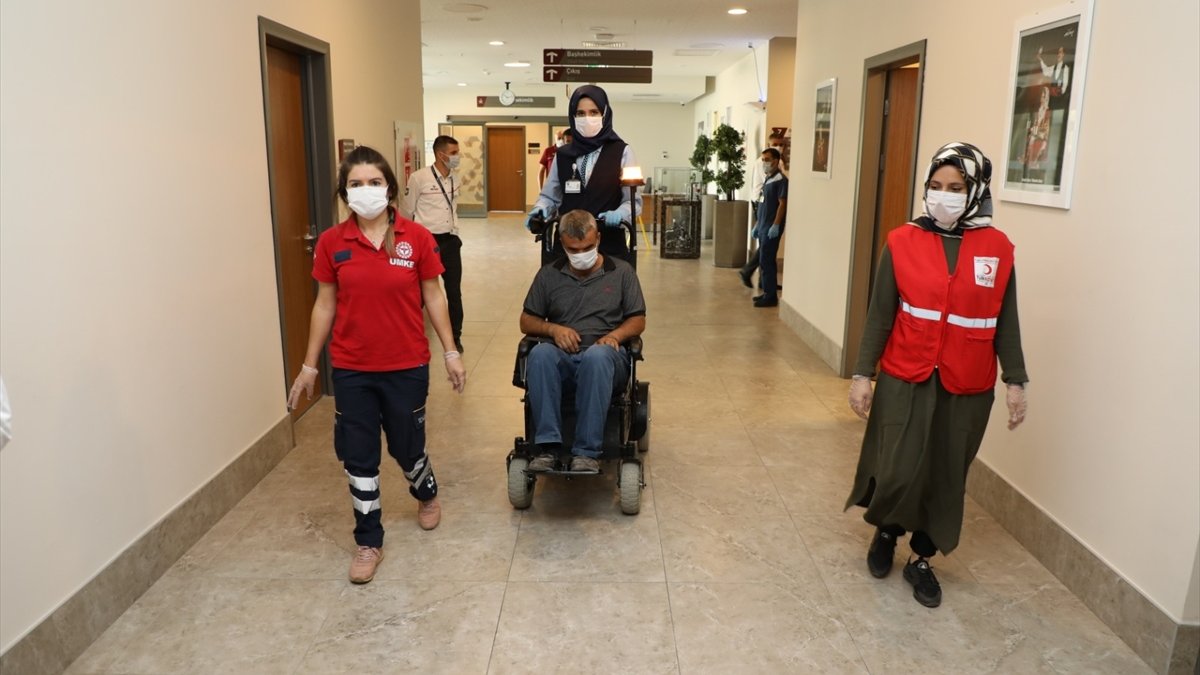 Elazığ Valiliğinden parkinson hastasına yardım eli