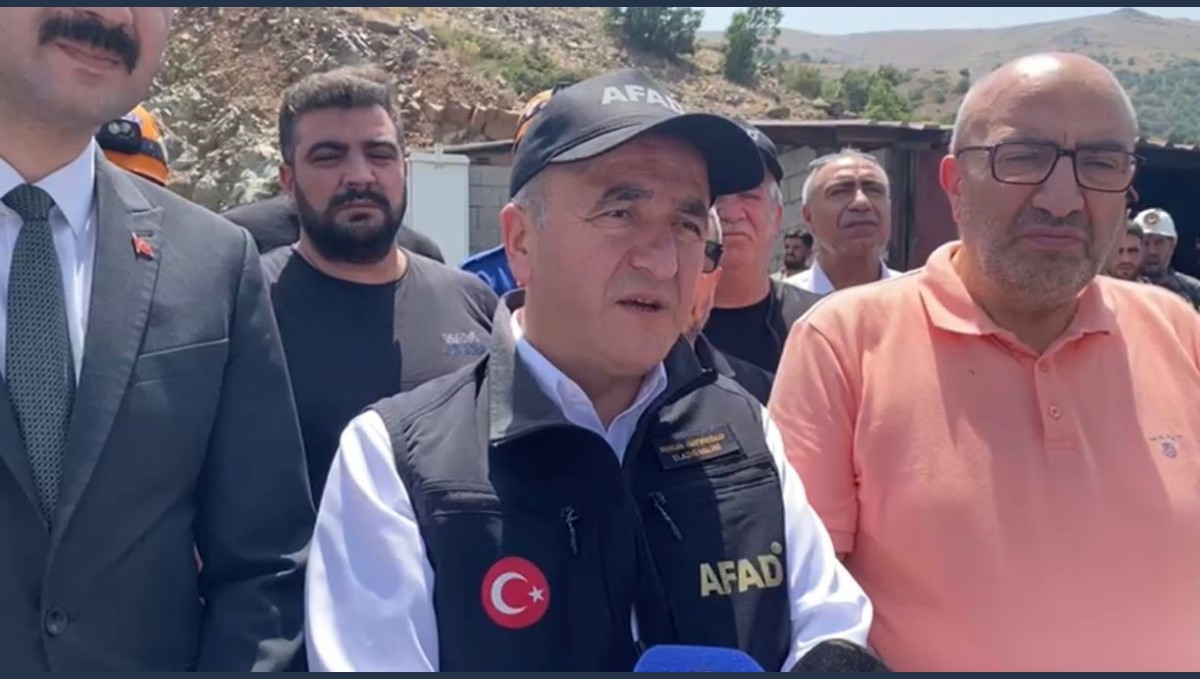 Elazığ Valisi Hatipoğlu: "Göçükte 1 işçimiz kaldı, 80 kişilik ekip kurtarma çalışmalarını sürdürüyor"