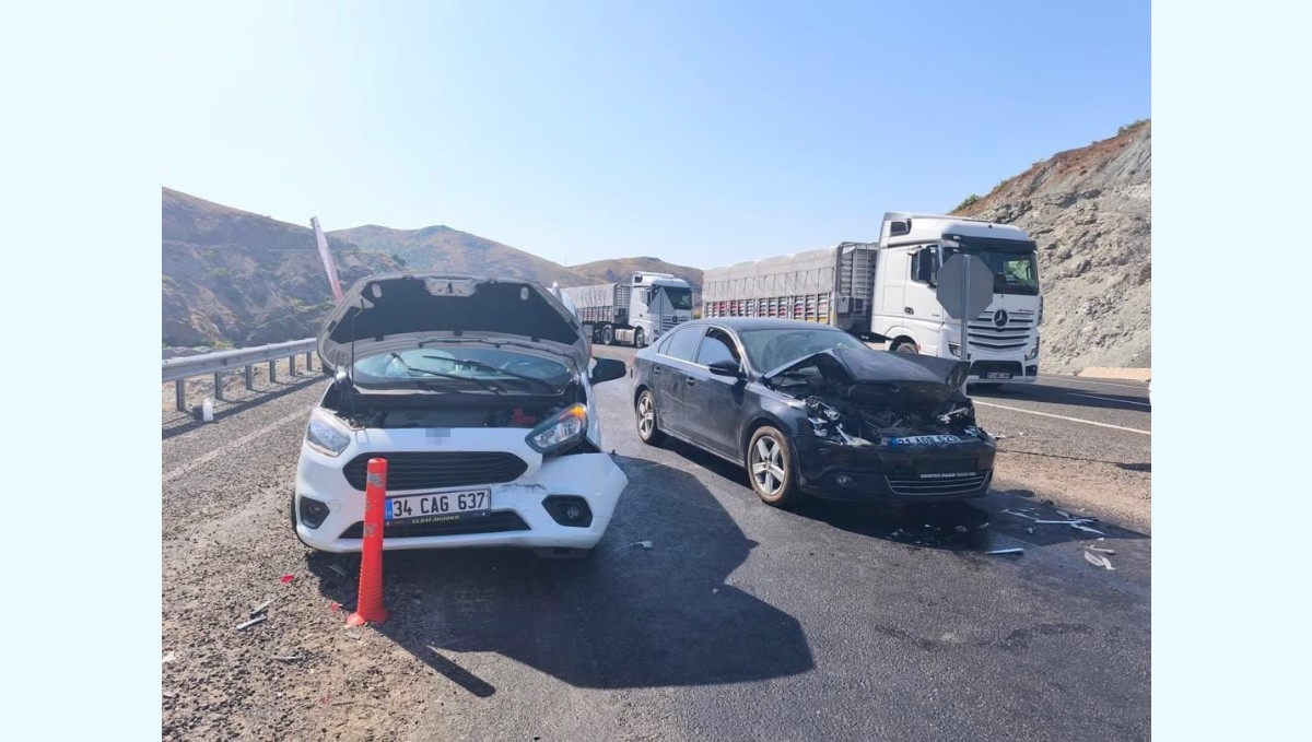 Elazığ zincirleme trafik kazası: 1 yaralı