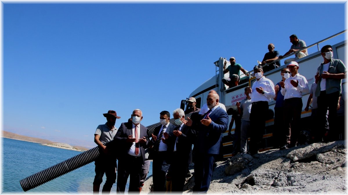 Elazığ’dan 18 kente 12 milyon yavru sazan balığı gönderildi