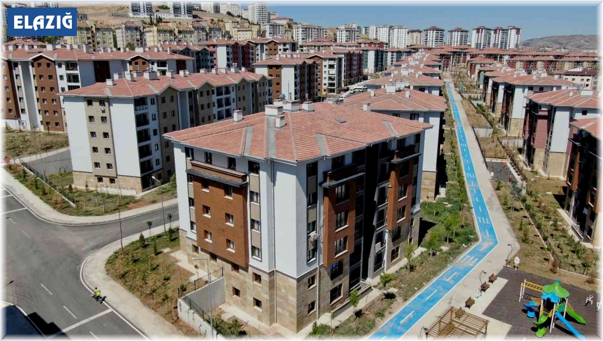 Elazığlı depremzedeler yeni TOKİ binalarında güven içerisinde yaşıyor