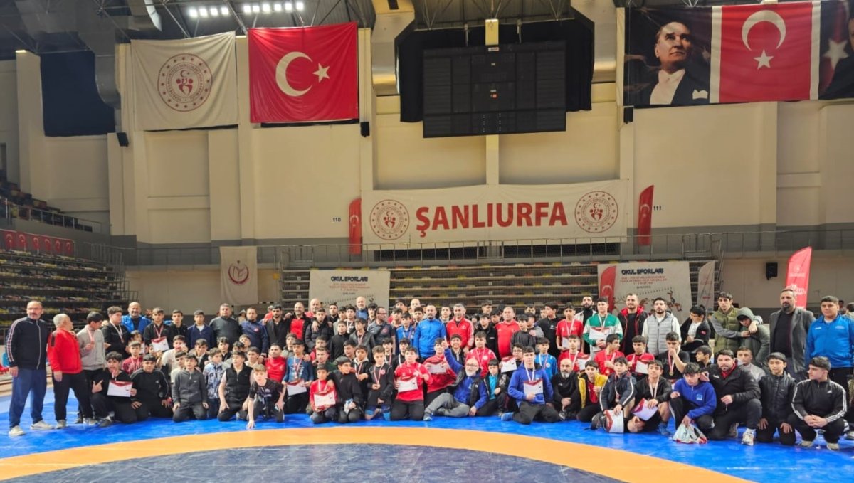 Elazığlı güreşçilerden Türkiye Yarı Finalleri'nde büyük başarı