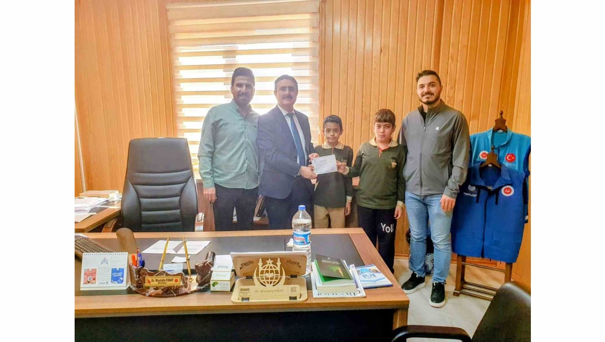 Elazığlı öğrencilerden Filistin'e anlamlı destek