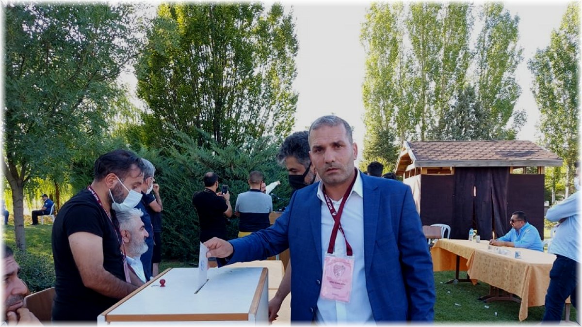 Elazığspor Başkanı Serkan Çayır: “Çocukluğumuzun sevdasına sahip çıkmak adına gece-gündüz demeden son ana kadar mücadele edeceğiz"