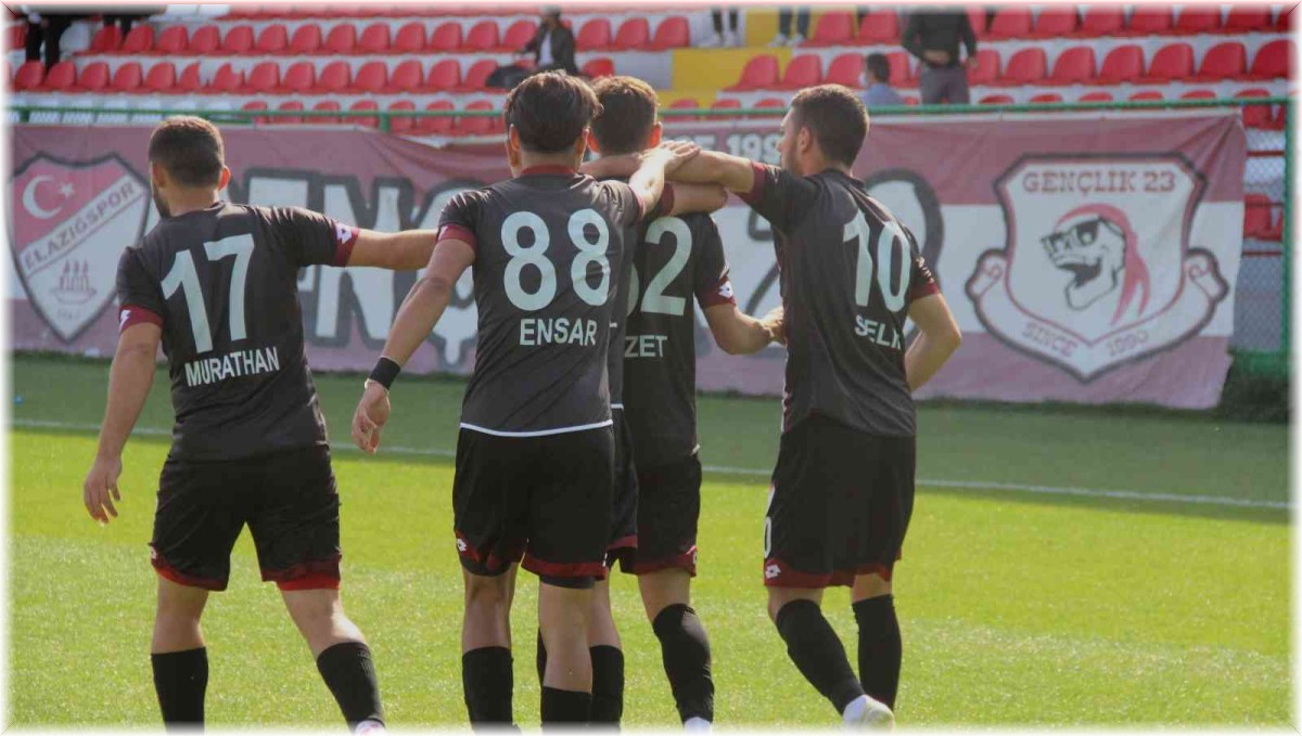 Elazığspor'da 3 futbolcu ceza sınırında
