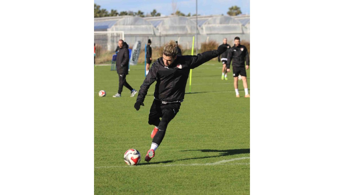 Elazığspor'da Fuat Bavuk kadrodışı bırakıldı