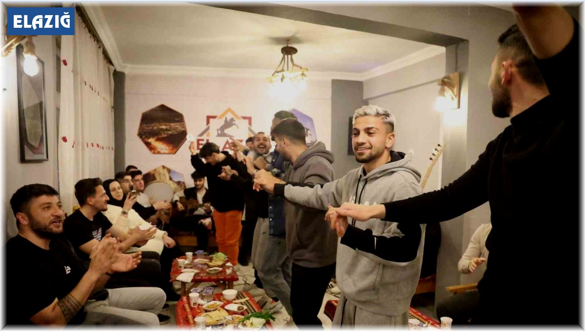 Elazığspor futbolcuları kürsübaşı etkinliğinde eğlendi