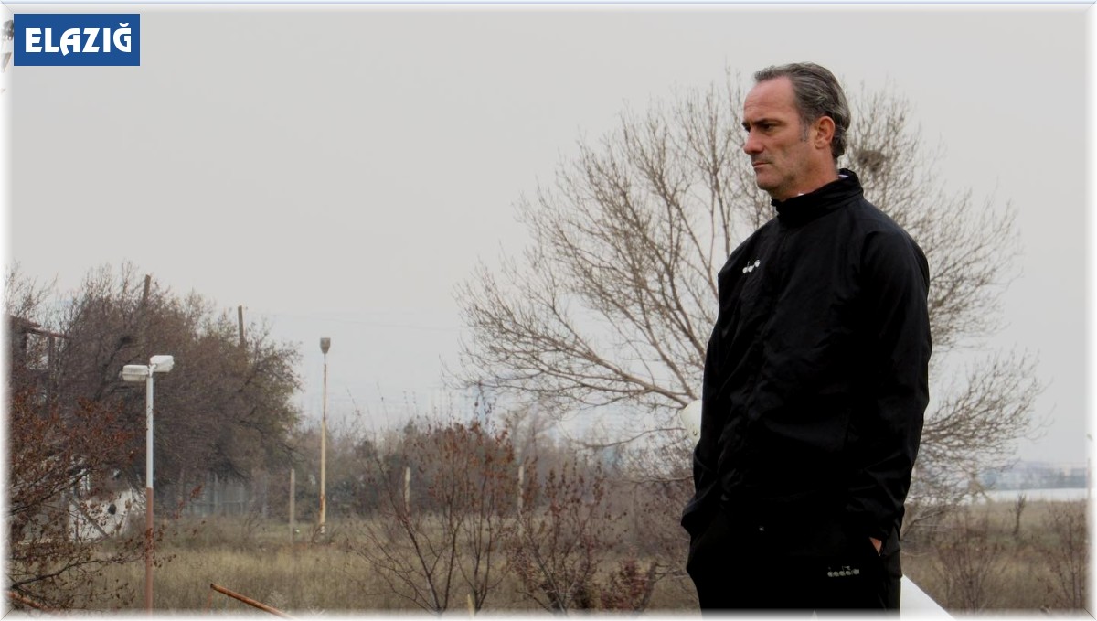 Elazığspor Teknik Direktörü Biçer'in acı günü