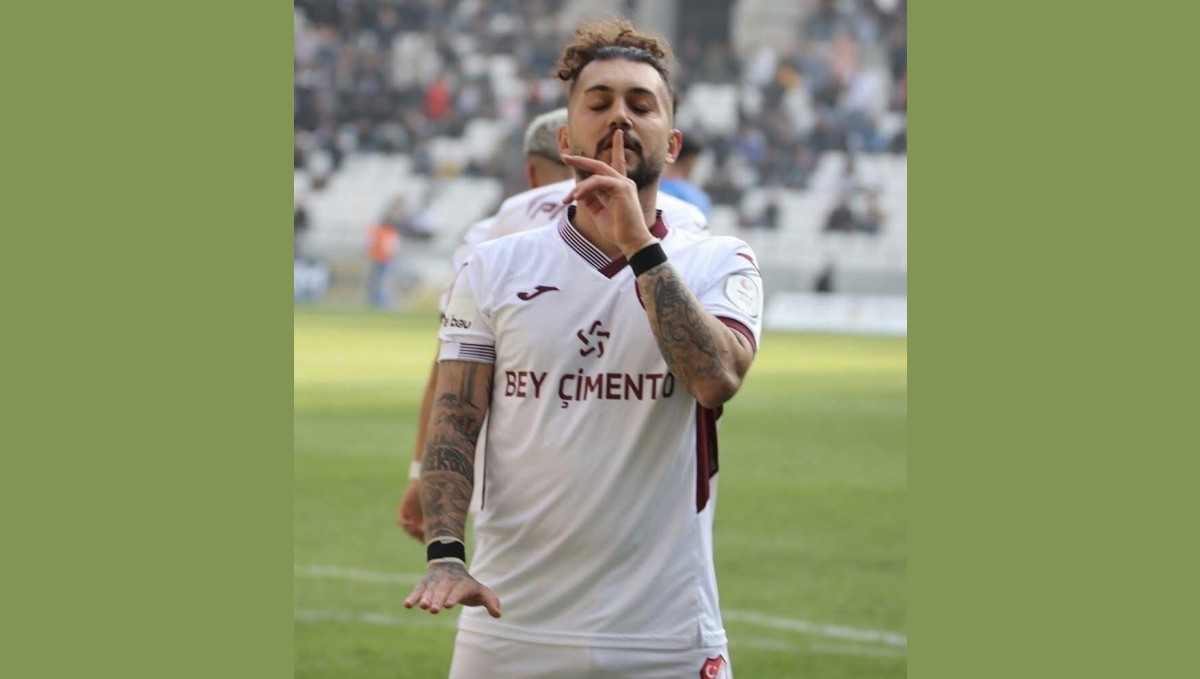 Elazığsporlu Beykan Şimşek'in cezası 3 maça düşürüldü