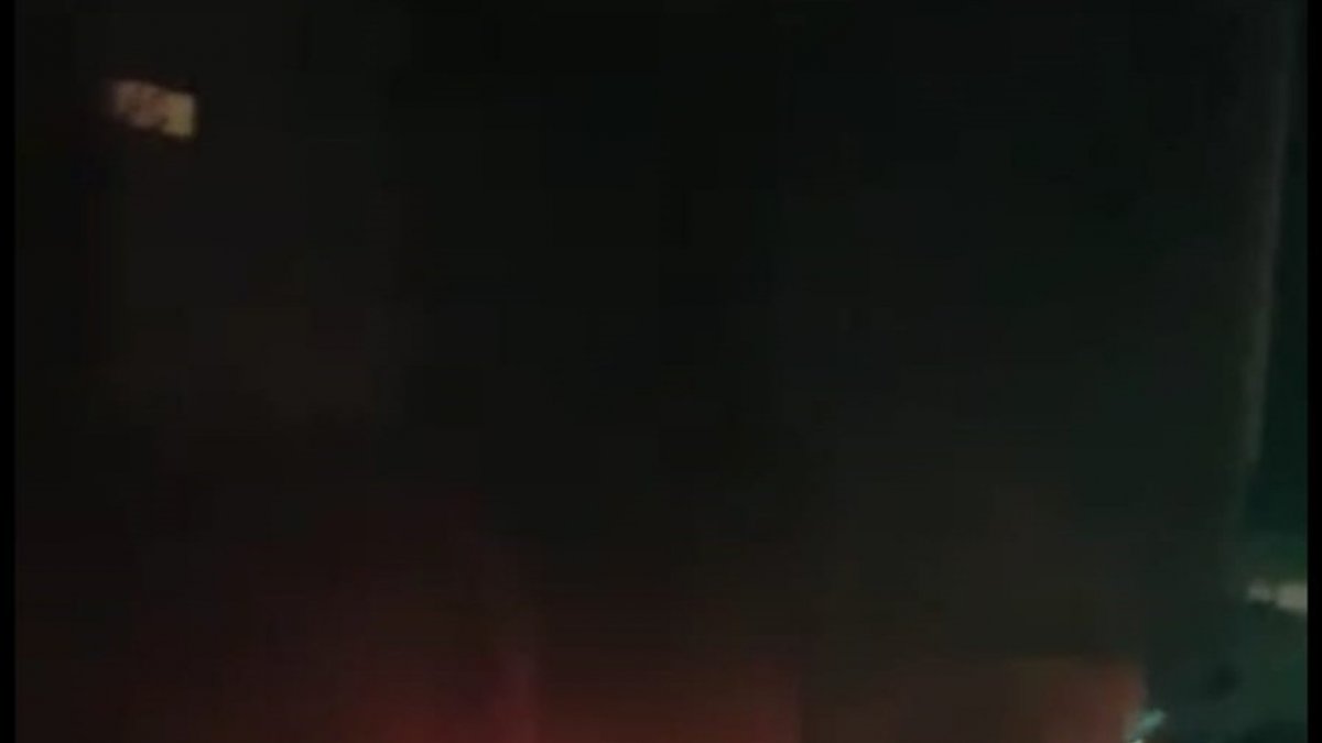 Elektrik trafosunda çıkan yangın korkuttu