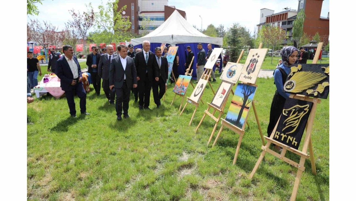 Eleşkirt'te Hayat Boyu Öğrenme şenliği etkinliği