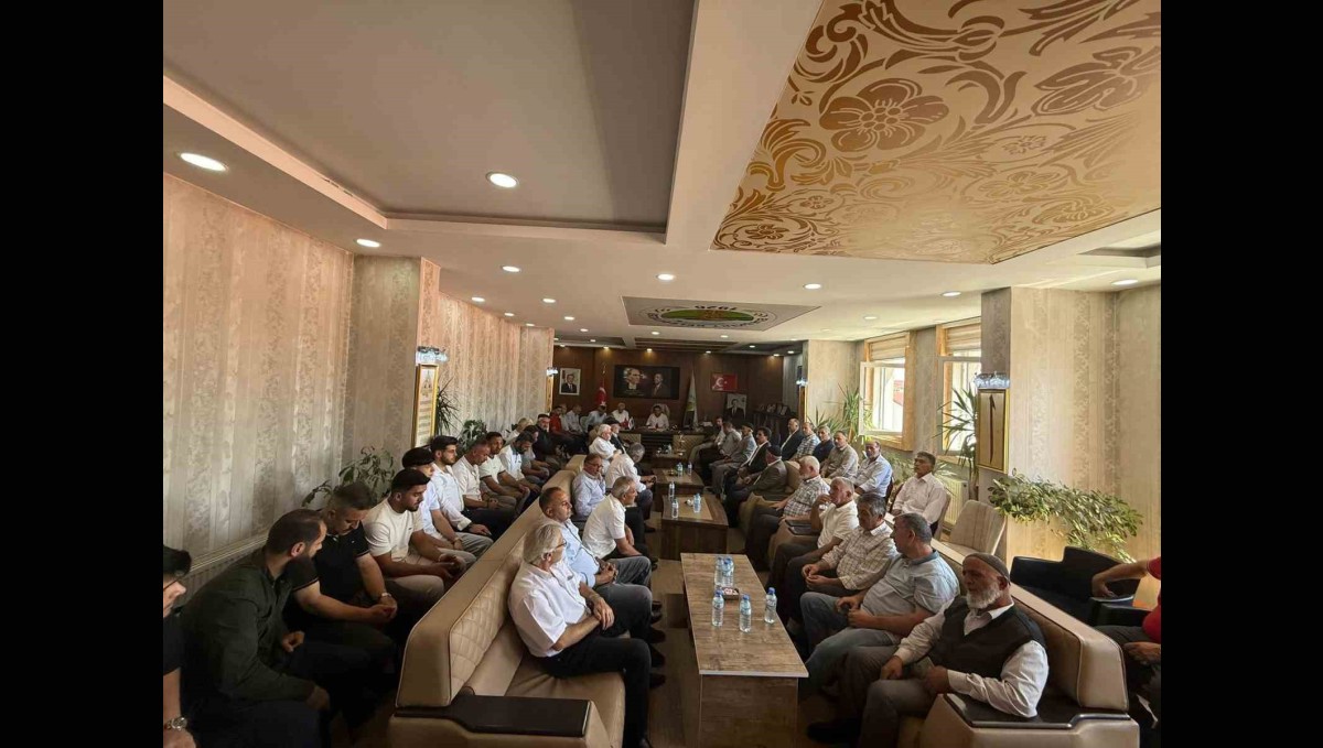 Eleşkirt'te iki aile arasındaki husumet son buldu