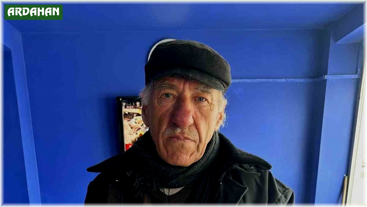 Emekli maaşını depremzedelere bağışladı