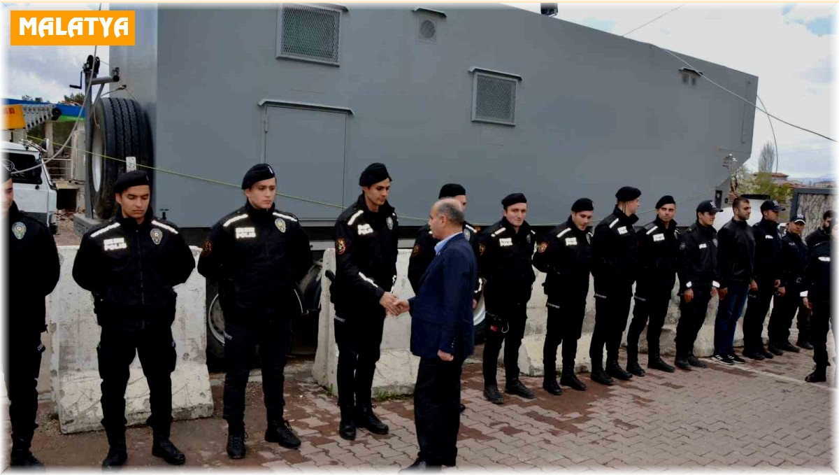 Emniyet Genel Müdürü deprem bölgesinde