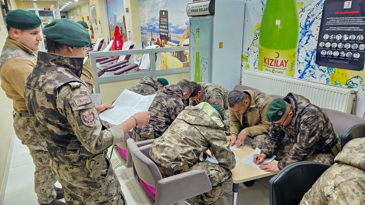 Emniyet Teşkilatı Kan Bağışı Kampanyası Başlattı: Ağrı Özel Harekat Şubesi de Destek Verdi