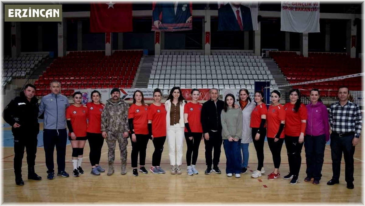 Emniyetin kadınları finalde