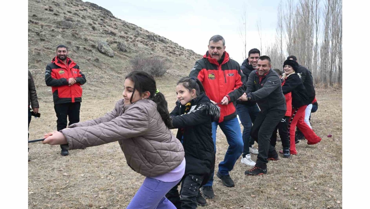 Engelleri doğa ile aştılar