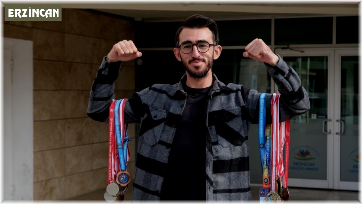 Engelleri yıkan gencin 10 parmağında 10 marifet