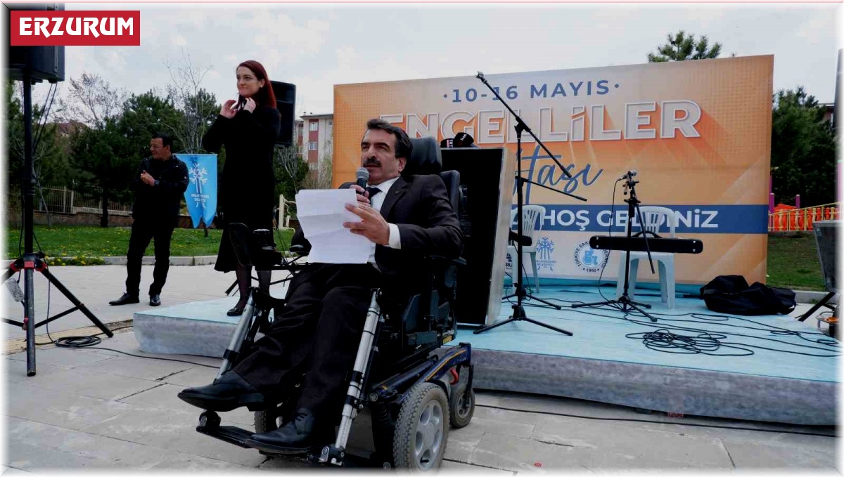 Engelliler gönüllerince eğlendi, izleyenler duygu dolu anlar yaşadı